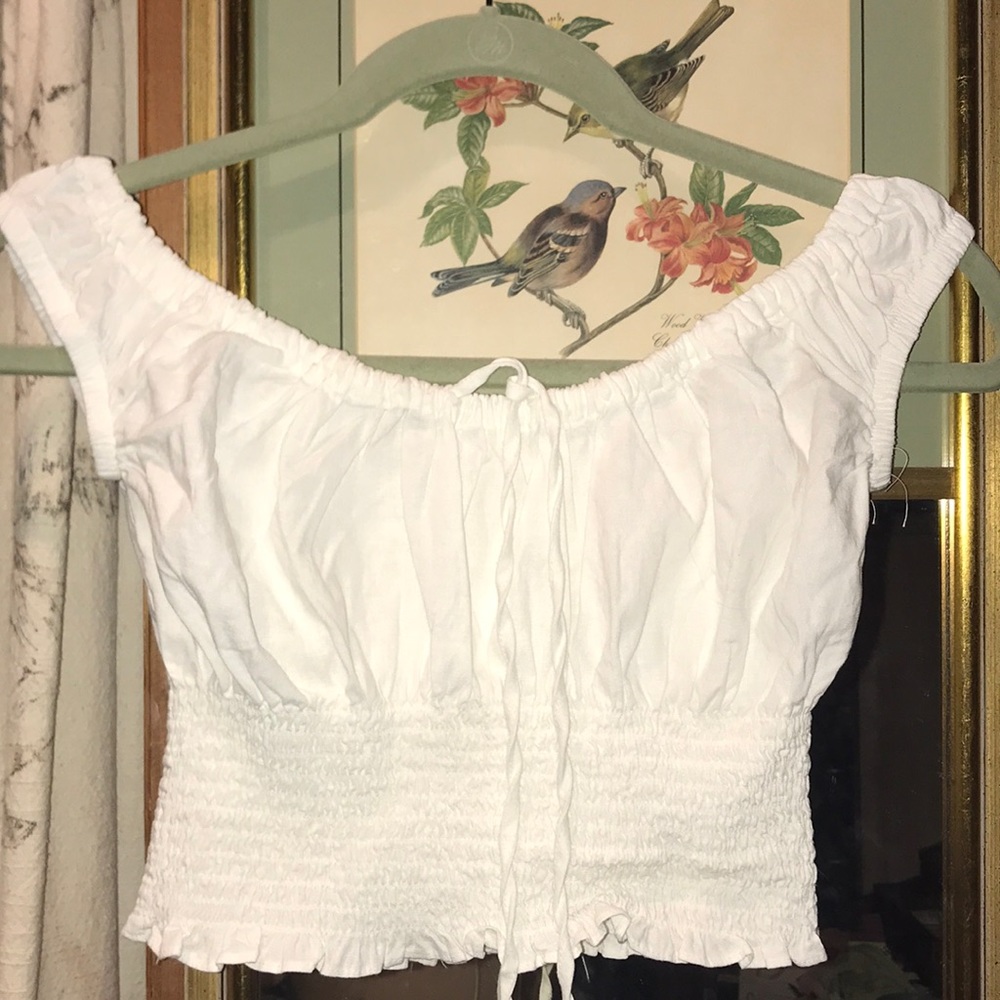Brandy Melville cropped shirt